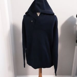 Hooded pullover sweater